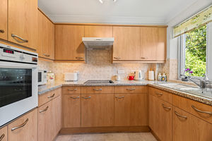 Kitchen- click for photo gallery